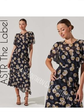 🆕⭐ASTR The Label Midnight Floral Midi Dress
